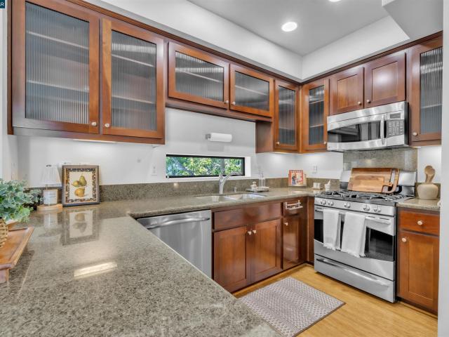 405 Palisade Dr