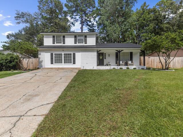 405 Pine Hills Dr