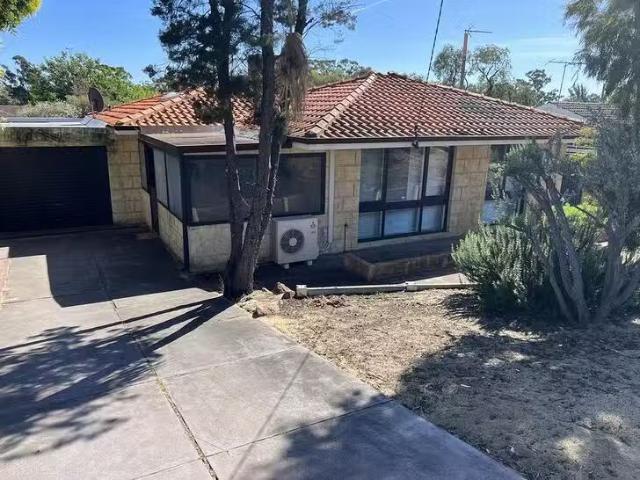 405 Warwick Road, Greenwood, WA 6024