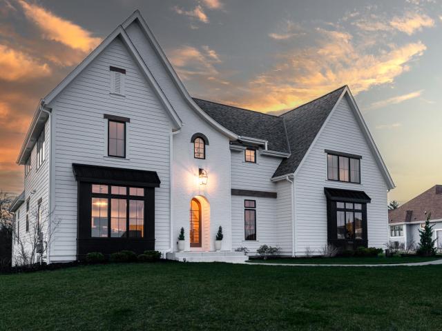 4066 Hawthorn Farm Ct
