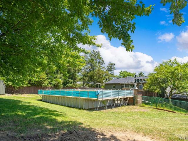 4069 Loch Drive