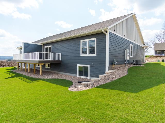 4060 Brook Elizabeth Dr, Onalaska, WI 54650 | MLS #1925