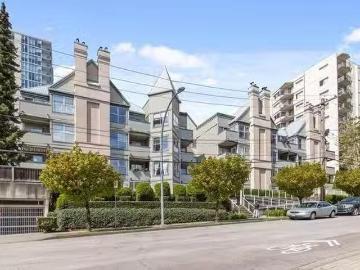 Greater Vancouver - Balcony, Fireplace