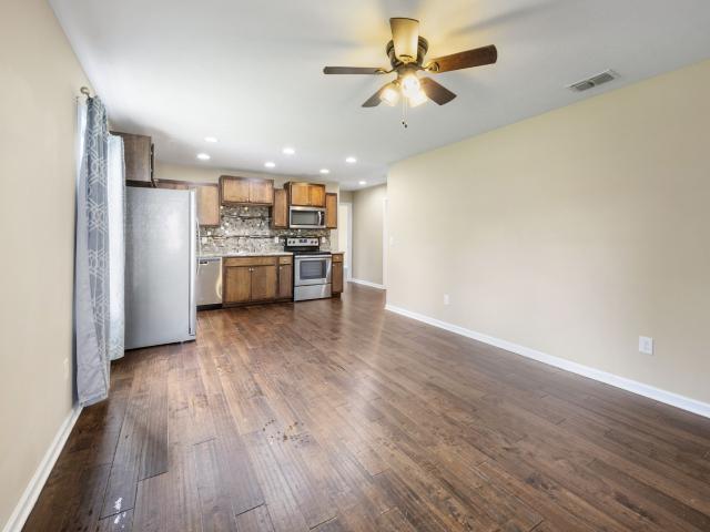 406 Cherry St