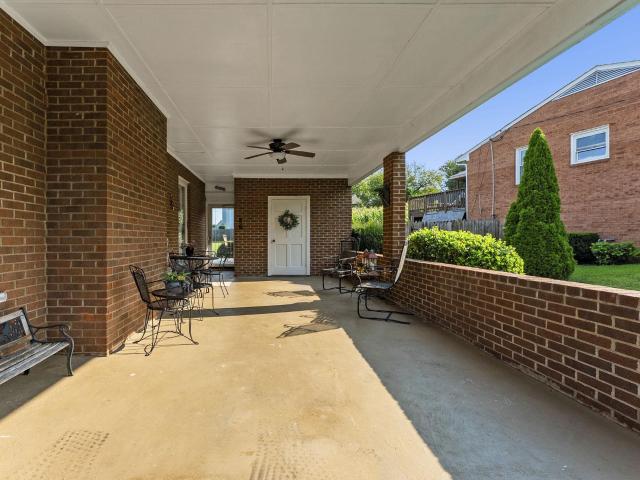 406 Barberry Street