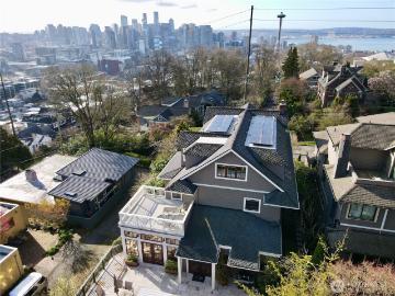 406 Galer St, Seattle, WA 98109 | MLS #2535