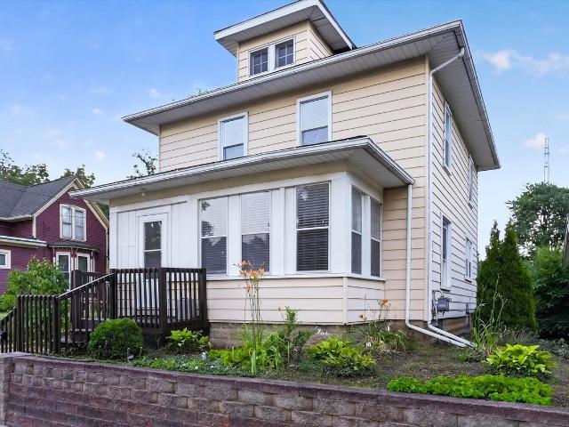 406 Garfield Street