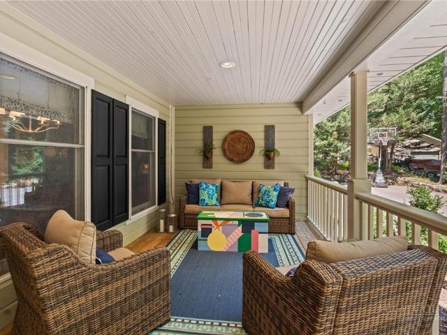 406 Deerfield Forest Parkway