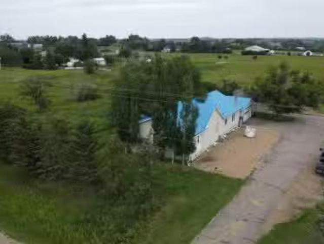 406 Fox Lake Trail, Hanna, AB, T0J 1P0 house for sale Listi.