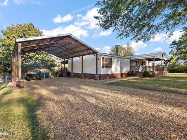 406 Kit Lewis Rd, Walnut Grove, MS 39189