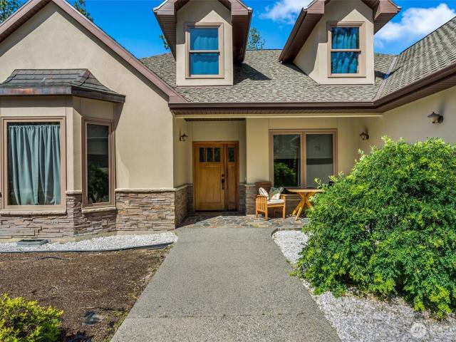 406 Hogans Way