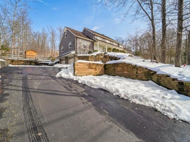 406 Indian Rd