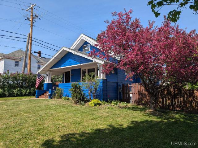 406 N Teal Lake Avenue