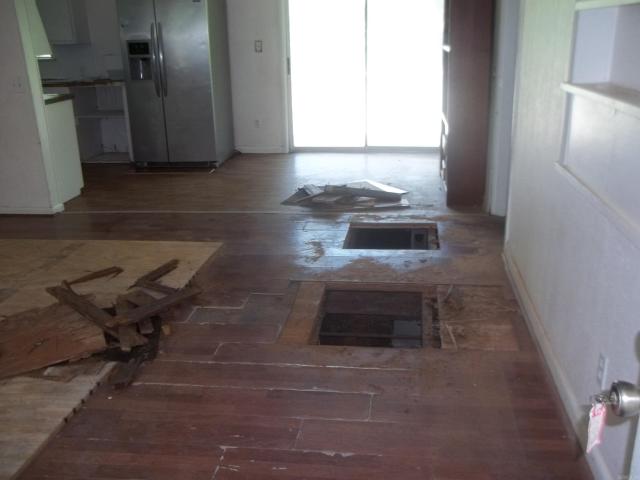 406 N Adams