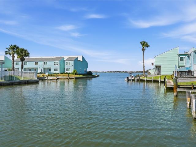 406 Nassau Drive 406