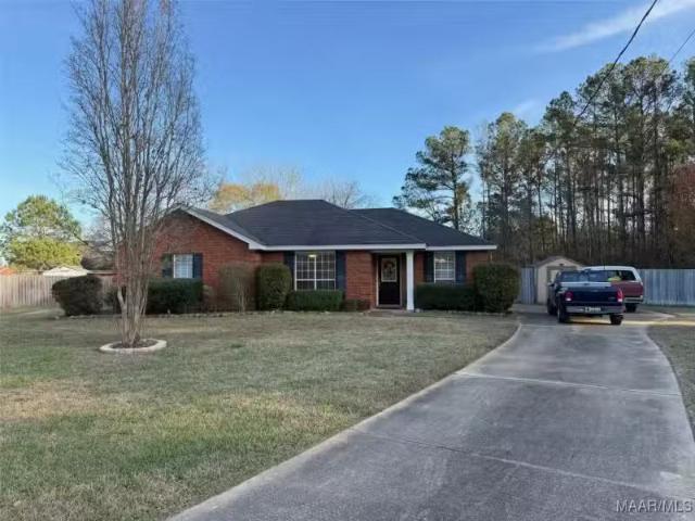 406 SADDLEWOOD DR, PIKE ROAD, AL 36064
