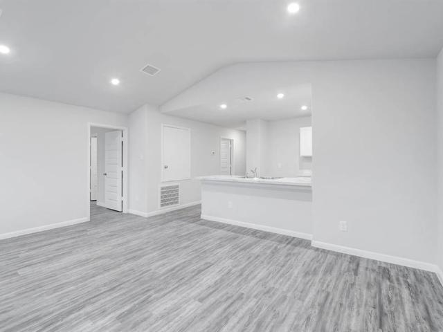 406 Poplar Court