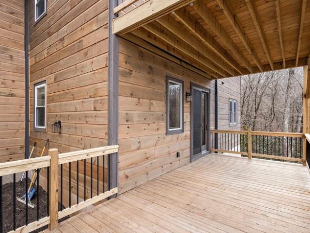 406 Red Maple Lane