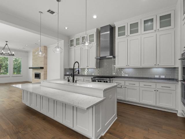 406 Woodside Ter, Austin, TX 78738 | MLS #3280