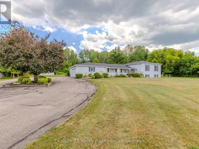 406 Water Street, Bonnechere Valley, ON, K0J 1T0 house for sale | Listing ID X13661 | Royal LePage