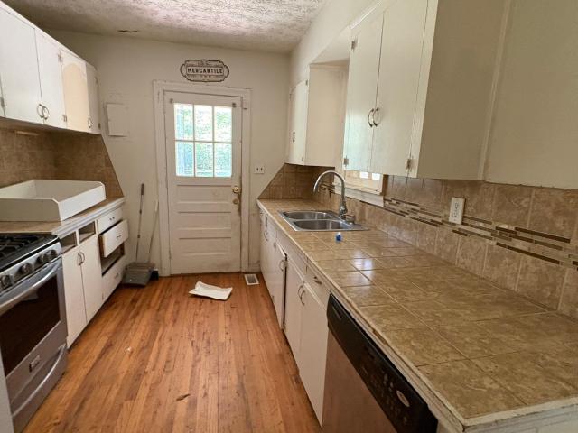 4075 Edgewood Circle