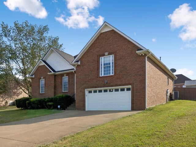 4075 Summit Dr