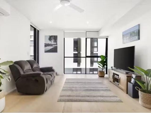 407/8 Village Place, Kirrawee Apartment for rent Listed by Mi.