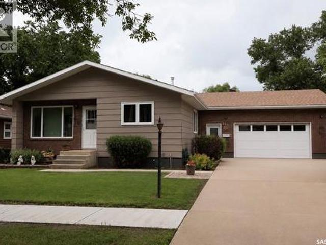 407 7Th Avenue E, Assiniboia, SK, S0H 0B0 house for sale | Listing ID SK041504 | Royal LePage