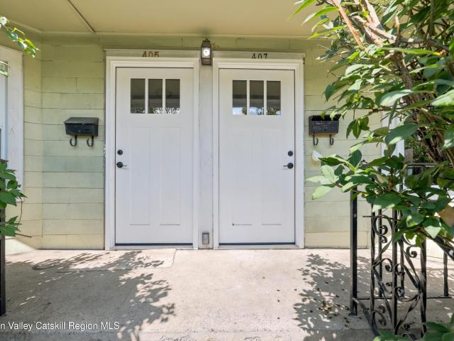 407 Albany Avenue