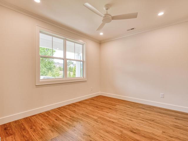 407 Brunswick Lane