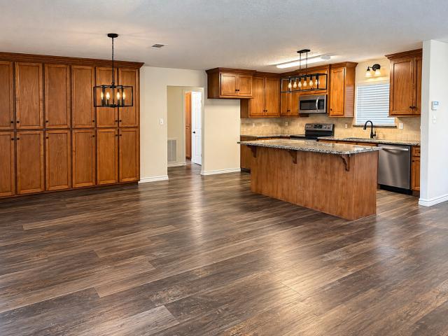 407 Branding Iron Circle