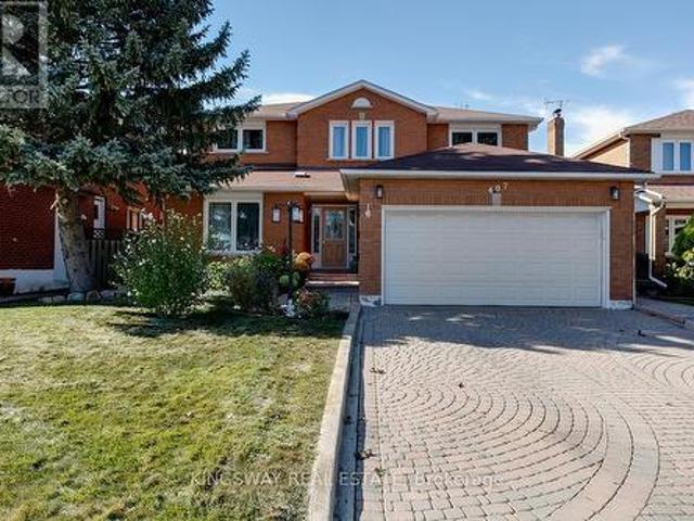 407 Glenashton Drive, Oakville, ON, L6H 4V7 house for sale | Listing ID W13837 | Royal LePage