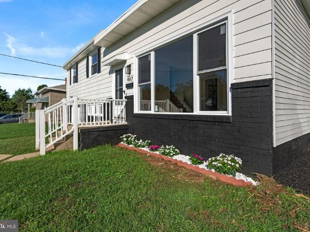 407 E Elm Street