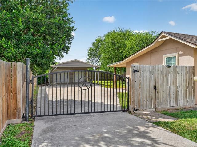 407 Fetick Avenue