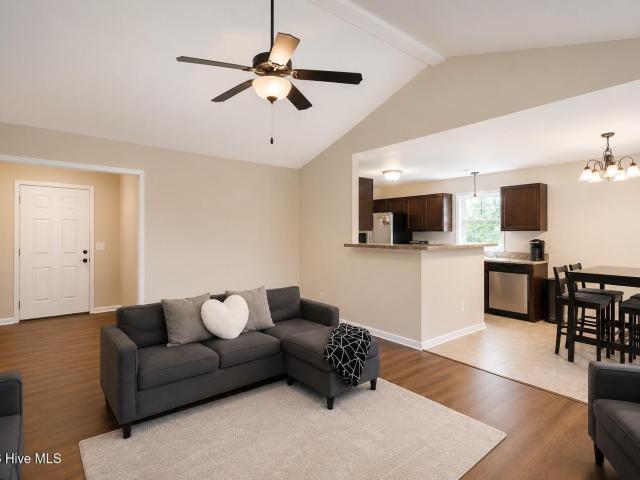 407 Hidden Oaks Drive
