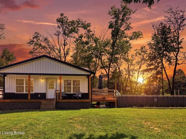 407 High Ridge Dr, Shepherdsville, KY 40165