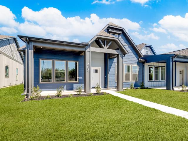 407 Legacy Point, Unit A, Sealy, TX 77474 | MLS #86794