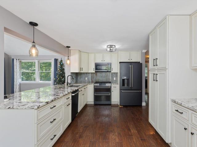 407 Middle Winchendon Road