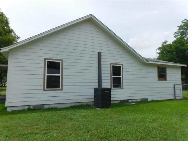407 NE 4th Street