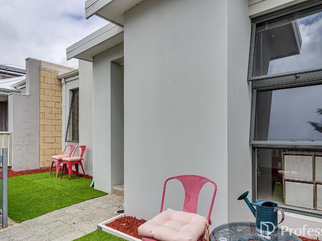 407 Shorehaven BoulevardAlkimos WA 6038, Australia
