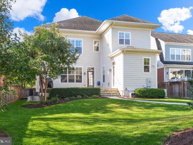 407 W 2Nd Street
