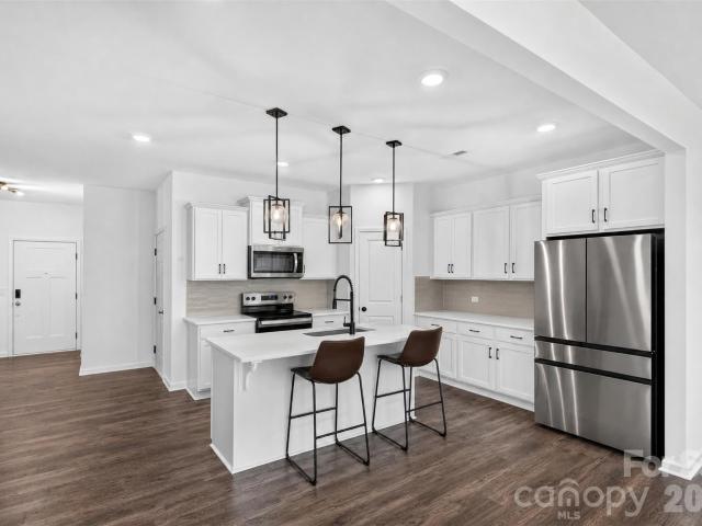 4085 Claret Cup Drive