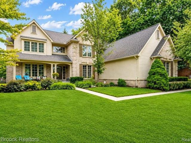 4086 Arcadia Dr, Auburn Hills, MI 48326