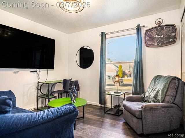 4086 Squire Hill Drive