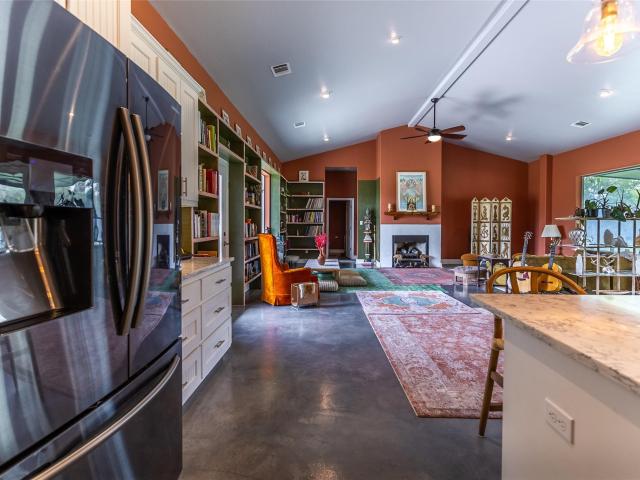 4082 Old Colony Line Rd