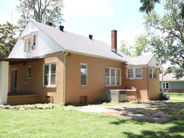 408 2nd St