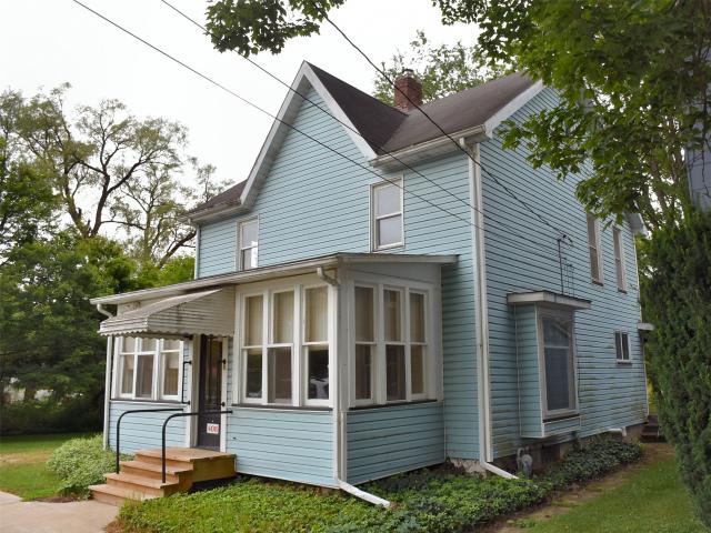 408 CENTER Street