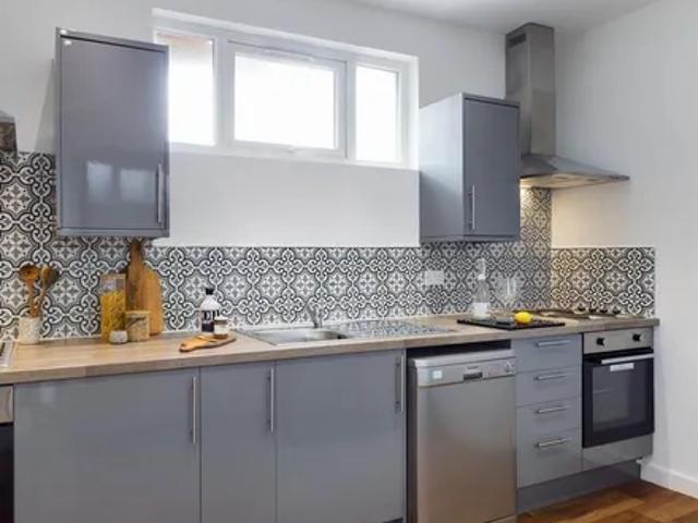 408 Claremont Road, Victoria Park, Manchester, M14 5XG, United Kingdom | 5 bed house for rent #136660366 | Rentberry