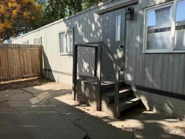 408 E 51st 3