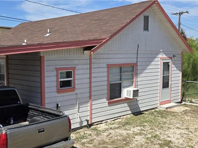 408 E 3rd St, Rio Grande City, TX 78582 | MLS #478399